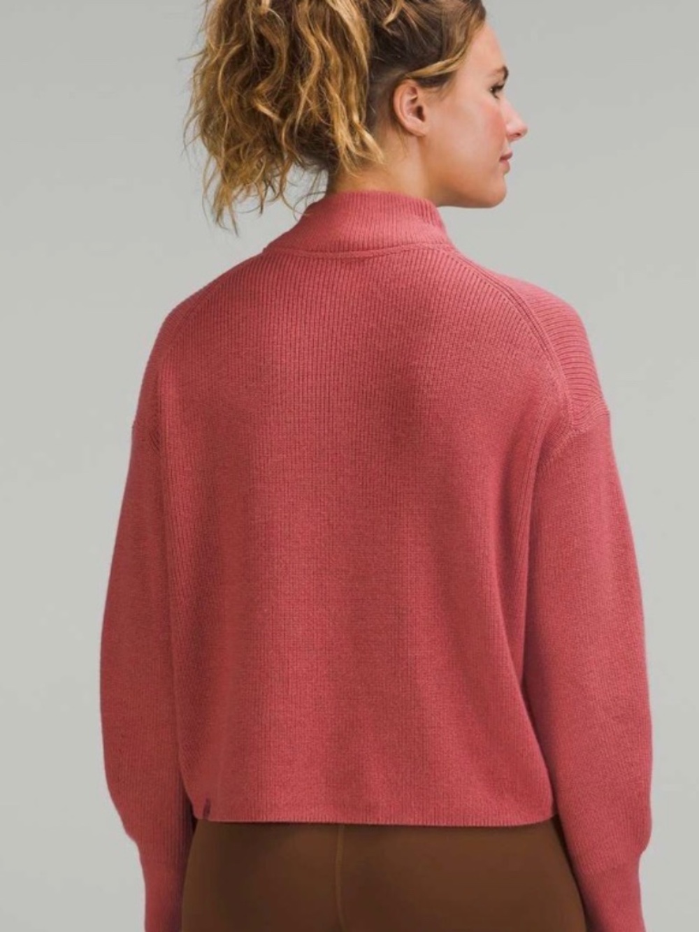 💐NWT💐 Lululemon Merino Wool-Blend Ribbed Turtleneck Brier Rose -size 4 - Picture 2 of 9